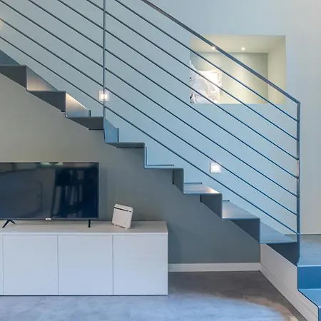 Funicolare - By Myhomeincomo קומו