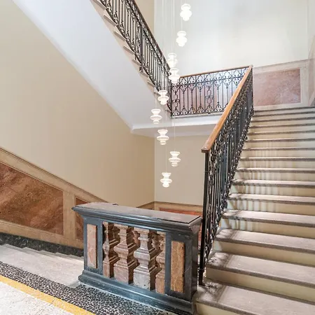 Funicolare - By Myhomeincomo