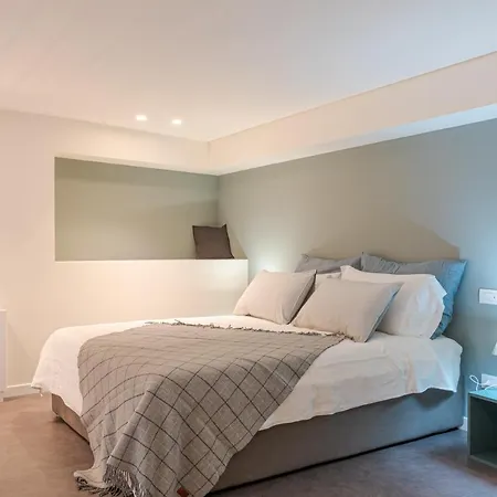 Funicolare - By Myhomeincomo コモ