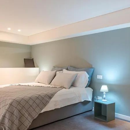 Funicolare - By Myhomeincomo