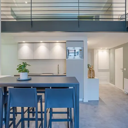 Apartamento Funicolare - By Myhomeincomo *