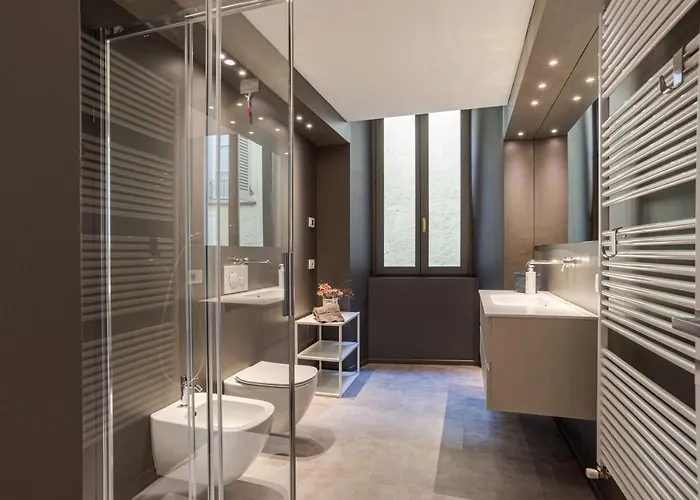 Funicolare - By Myhomeincomo * 코모